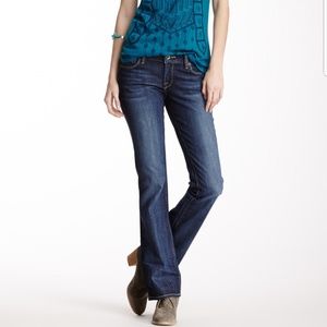 Lucky brand lola boot cut Jean's in size 8/29